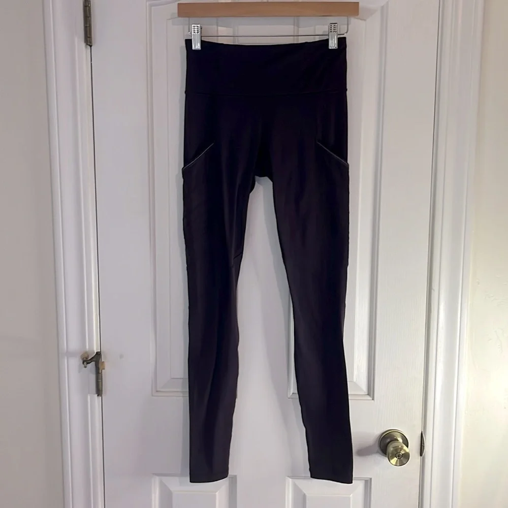 Lululemon | Fresh Tracks Tight Leggings Black Cherry Size 4 Yoga Running‎ Active
